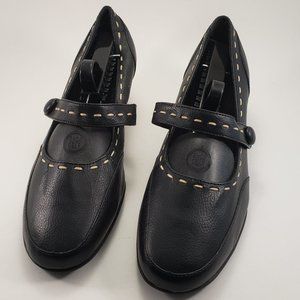 Rialto Mary Jane Comfort Clogs w/ Stitch Detail
